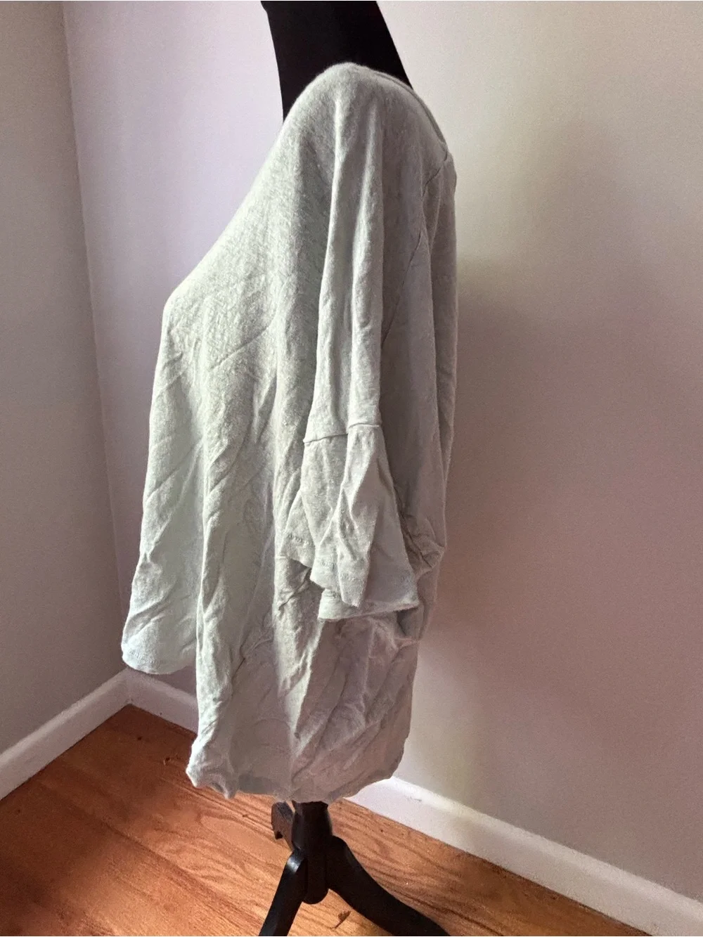 Light Green Gray Women's Relaxed Scoop Neck Top